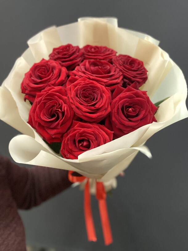 Букет роз #12, артикул F1266624 - 5900 рублей, доставка по городу. Flawery - доставка цветов