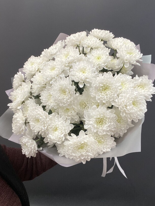 Букет 7 кустовых хризантем #21, артикул F1266660 - 5600 рублей, доставка по городу. Flawery - доставка цветов