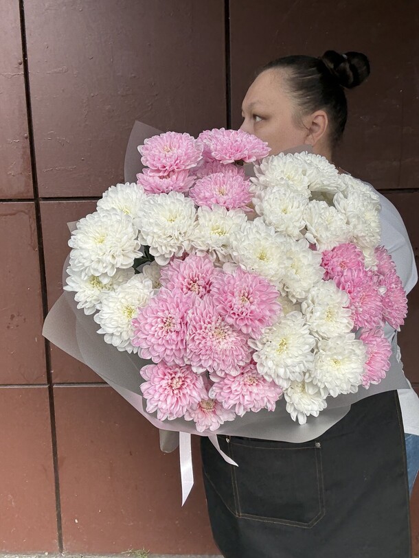 Моно из нежных хризантем #44, артикул F1269183 - 5790 рублей, доставка по городу. Flawery - доставка цветов