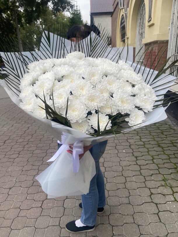 Букет гигант#88, артикул F1317986 - 9900 рублей, доставка по городу. Flawery - доставка цветов