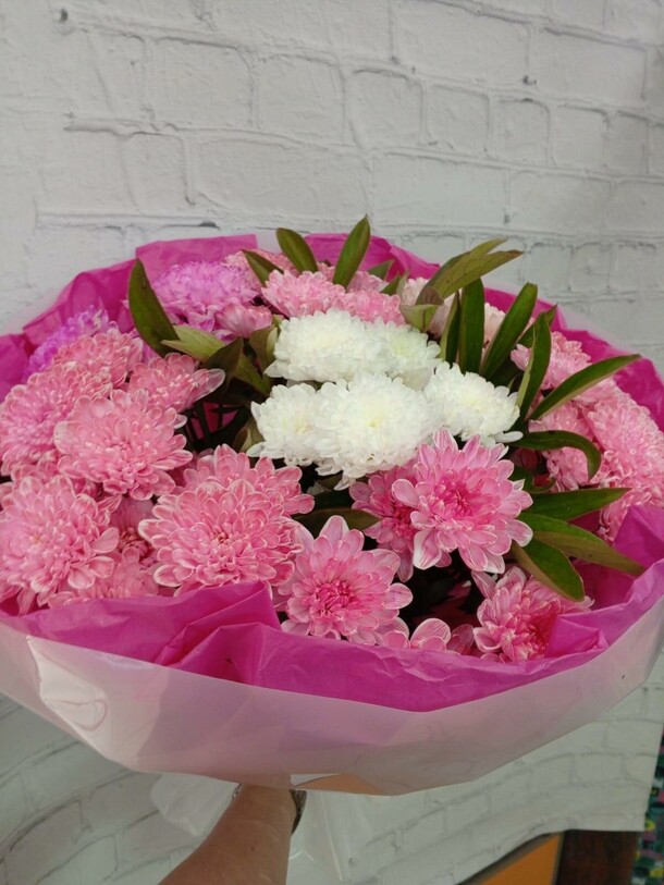 Большой букет хризантем, артикул F1320980 - 6900 рублей, доставка по городу. Flawery - доставка цветов