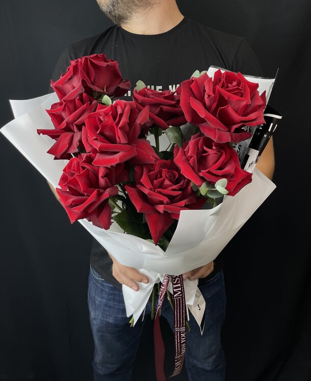 Букет французских роз «пламя», артикул F1320052 - 5990 рублей, доставка по городу. Flawery - доставка цветов