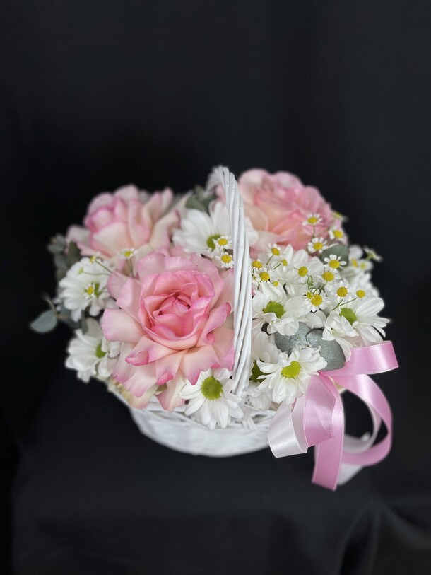 Цветы в корзине «marie», артикул F1403999 - 4300 рублей, доставка по городу. Flawery - доставка цветов