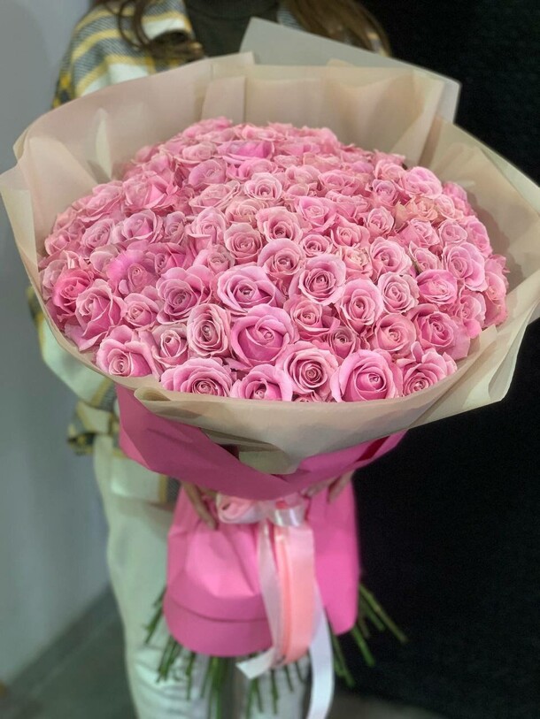 101 розовая розочка, артикул F1372709 - 33750 рублей, доставка по городу. Flawery - доставка цветов