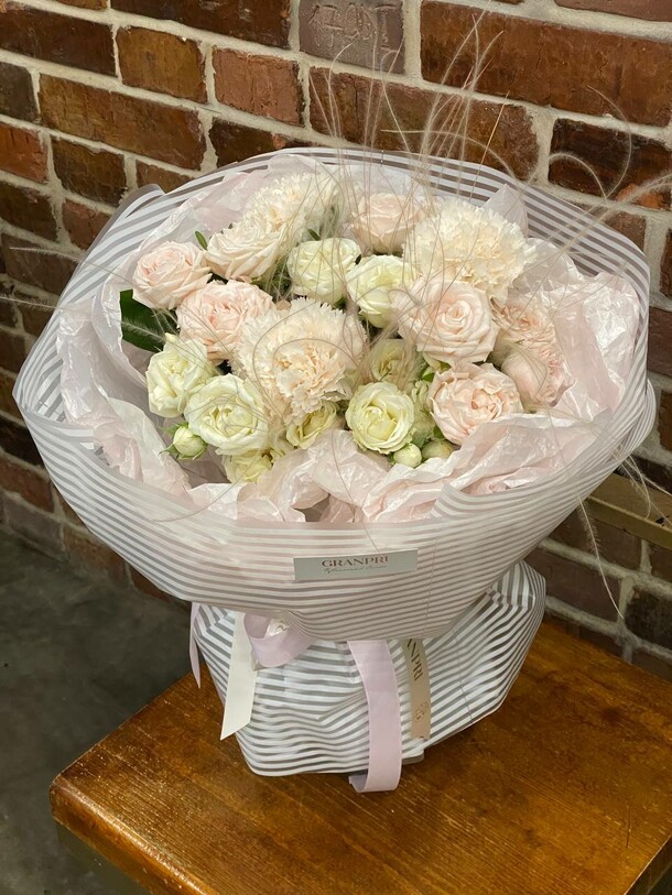 Букет сливочный, артикул F1437781 - 5900 рублей, доставка по городу. Flawery - доставка цветов