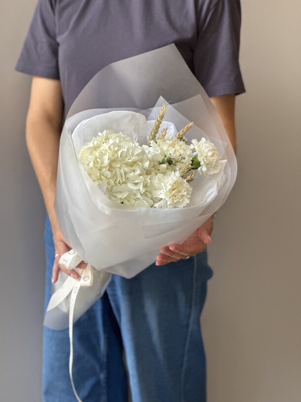 Букет «сливки», артикул F1484260 - 2750 рублей, доставка по городу. Flawery - доставка цветов