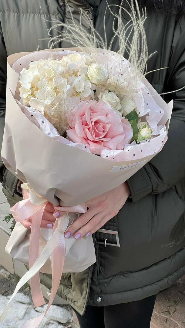 Букет «самой нежной», размер s, артикул F1488500 - 3150 рублей, доставка по городу. Flawery - доставка цветов