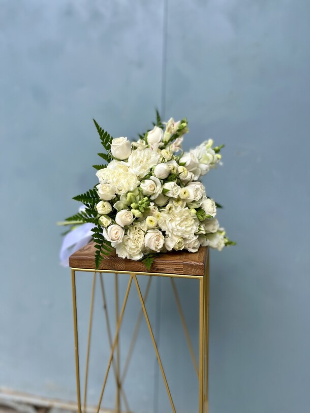 Букет свадебный, артикул F1308010 - 5527 рублей, доставка по городу. Flawery - доставка цветов