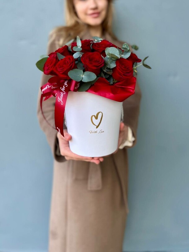 Пылкие чувства, артикул F1408121 - 5000 рублей, доставка по городу. Flawery - доставка цветов