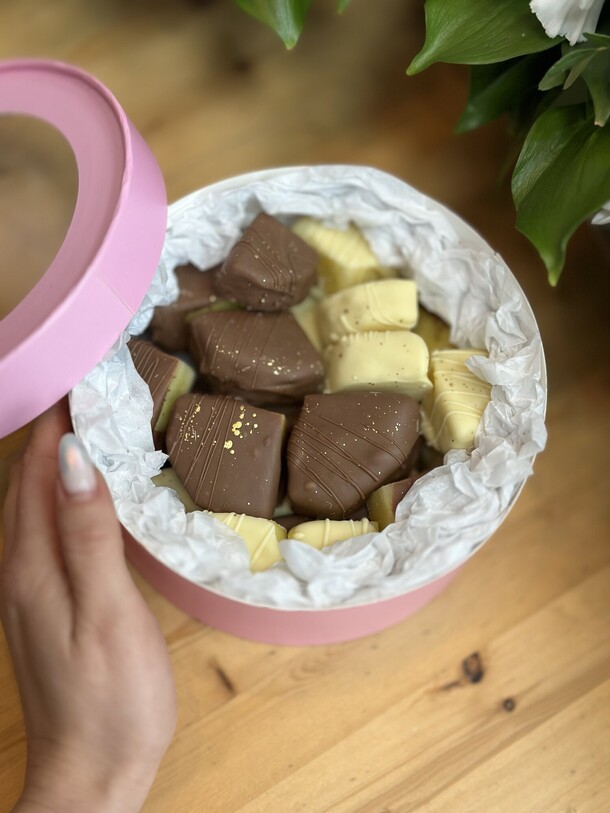 Ананас в шоколада, артикул F1367162 - 6000 рублей, доставка по городу. Flawery - доставка цветов