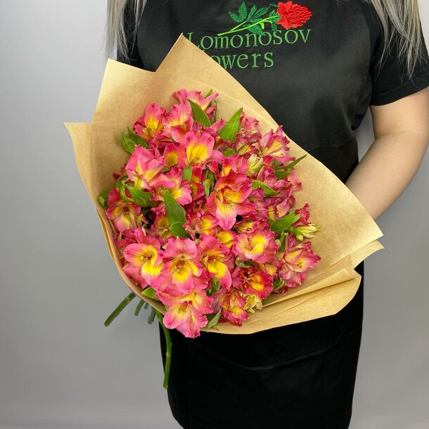 Букет из 9 нежно-розовых альстромерий, артикул F1258107 - 3500 рублей, доставка по городу. Flawery - доставка цветов