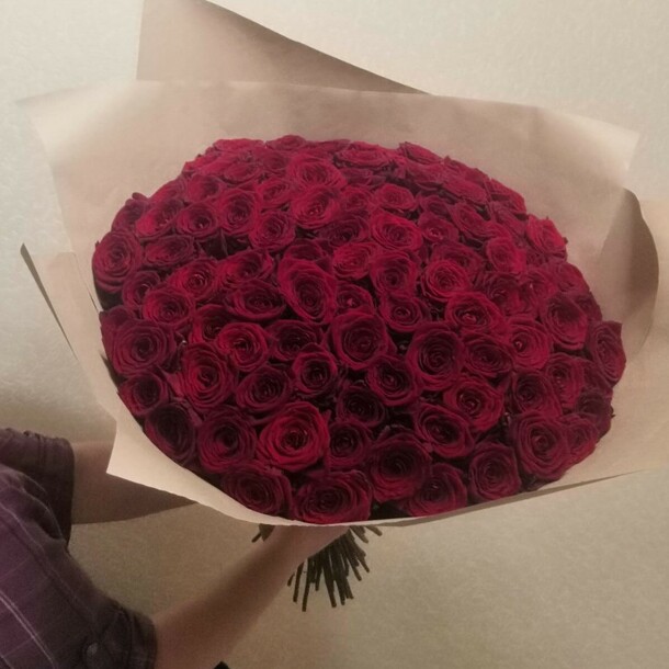 Букет 101 роза ред наоми, артикул F1096869 - 38000 рублей, доставка по городу. Flawery - доставка цветов