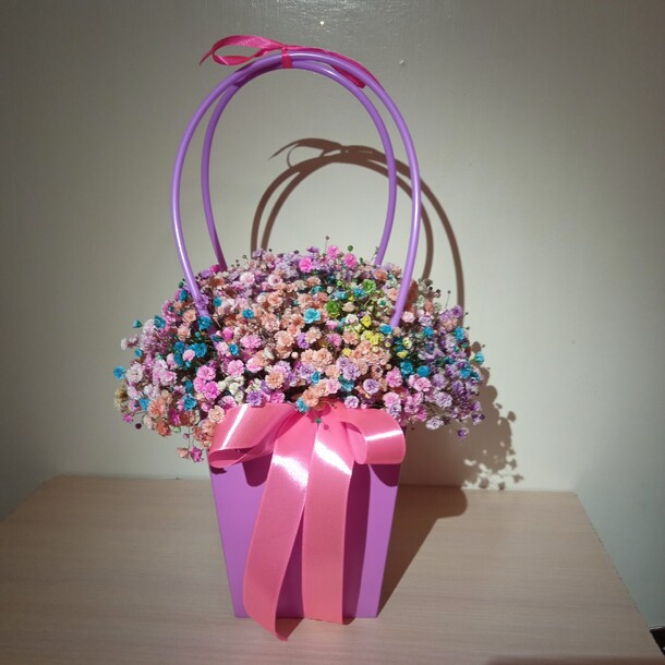 Радужная гипсофила в сумочке фуксия 2.0, артикул F1101512 - 3300 рублей, доставка по городу. Flawery - доставка цветов