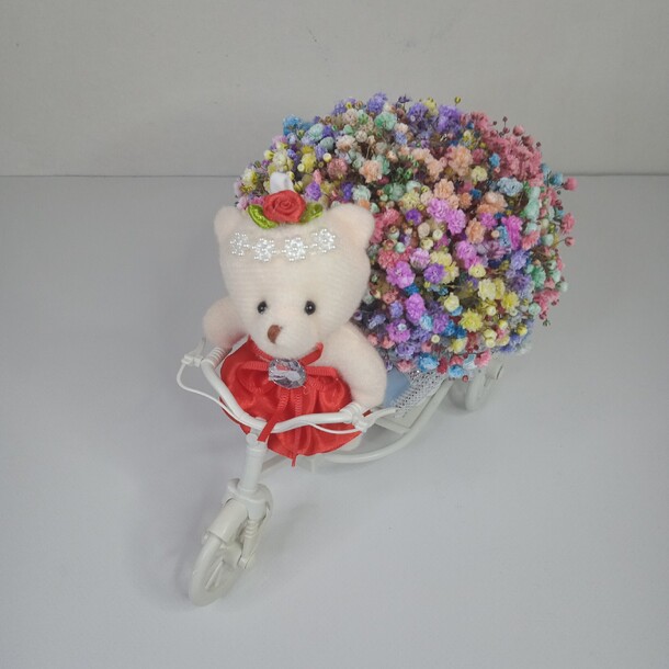 Композиция с радужной гипсофилой ехали медведи...., артикул F1116962 - 1950 рублей, доставка по городу. Flawery - доставка цветов
