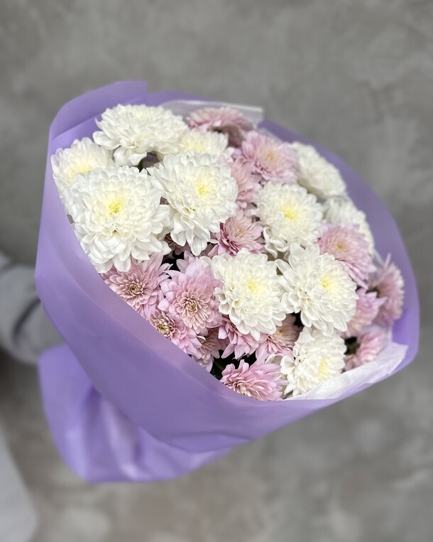 Нежное моно из кустовых хризантем, артикул F1268208 - 6600 рублей, доставка по городу. Flawery - доставка цветов