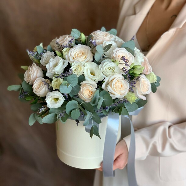 Утонченный, артикул F73540 - 6350 рублей, доставка по городу. Flawery - доставка цветов