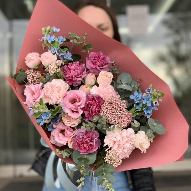 Сияющая улыбка, артикул F81133 - 6740 рублей, доставка по городу. Flawery - доставка цветов