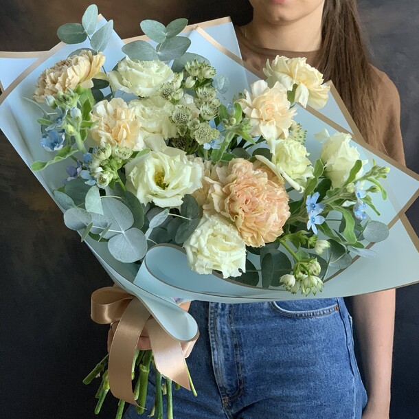 Ослепительное вдохновение, артикул F91655 - 6540 рублей, доставка по городу. Flawery - доставка цветов