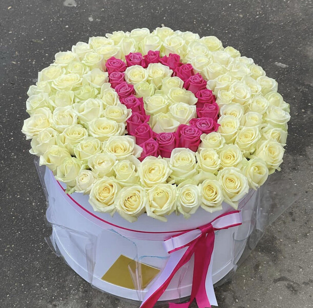 Цветы в коробке, артикул F1150812 - 54469 рублей, доставка по городу. Flawery - доставка цветов