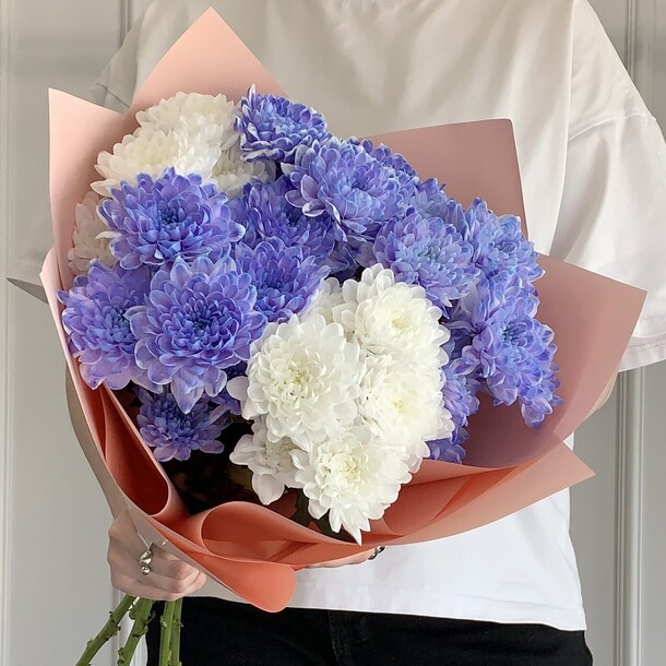 Букет «воздушный» / хризантема, артикул F1269397 - 3250 рублей, доставка по городу. Flawery - доставка цветов