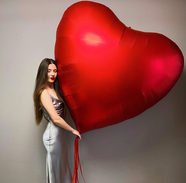 Большое сердце гигант ❤️, артикул F1370320 - 10710 рублей, доставка по городу. Flawery - доставка цветов