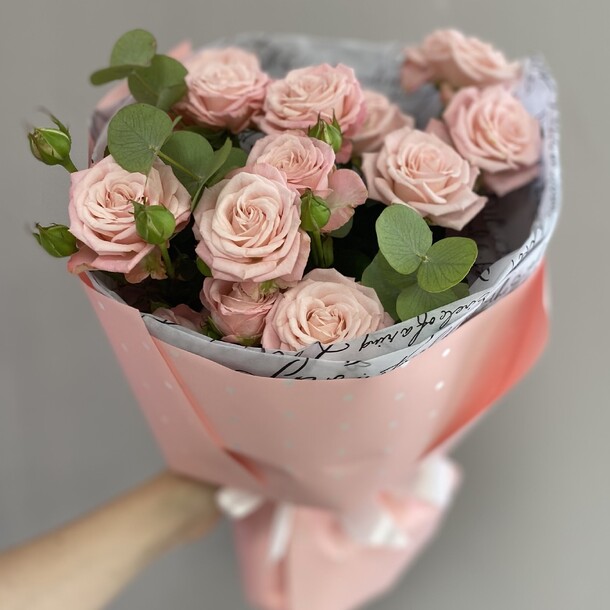 Кустовые пионовидные розы, артикул F1300204 - 3219 рублей, доставка по городу. Flawery - доставка цветов