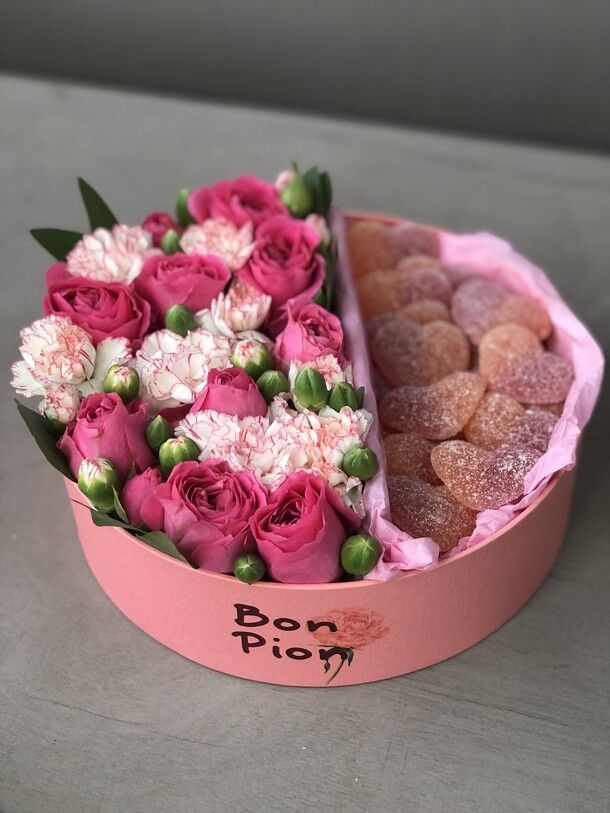 Цветочное комбо-2, артикул F1393077 - 3500 рублей, доставка по городу. Flawery - доставка цветов