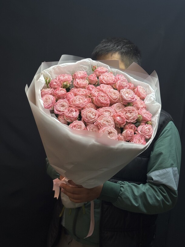 Кустовые пионовидные розы, артикул F1432022 - 13000 рублей, доставка по городу. Flawery - доставка цветов