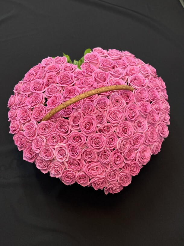 101 шт аква в корзине🌹, артикул F1448046 - 30000 рублей, доставка по городу. Flawery - доставка цветов