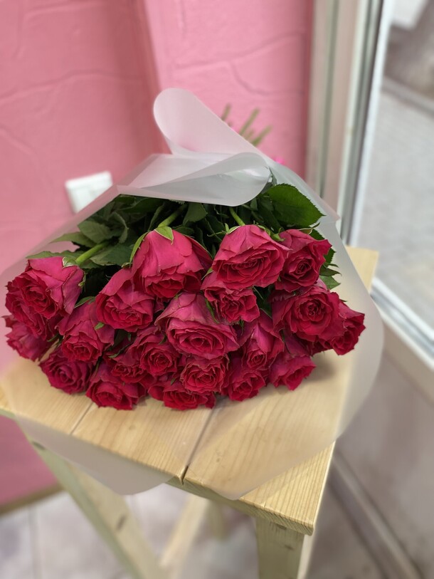 Букет роз, артикул F1265529 - 3600 рублей, доставка по городу. Flawery - доставка цветов