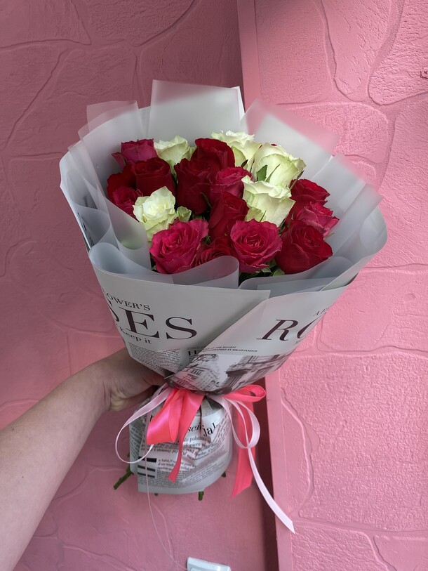 Букет роз, артикул F1287858 - 3650 рублей, доставка по городу. Flawery - доставка цветов