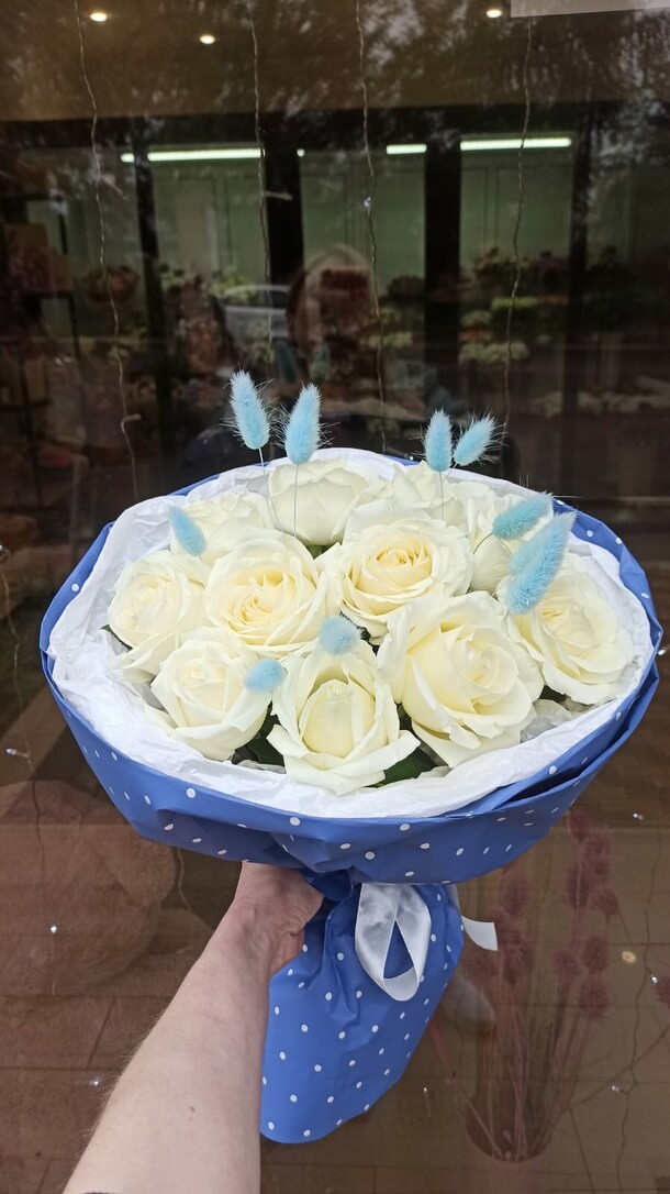 Букет из роз, артикул F1292497 - 2636 рублей, доставка по городу. Flawery - доставка цветов