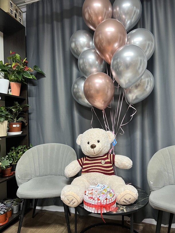 Готовы набор подарков, артикул F1311766 - 10000 рублей, доставка по городу. Flawery - доставка цветов