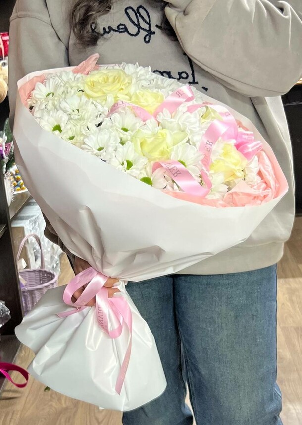 Нежный букет, артикул F1370568 - 4909 рублей, доставка по городу. Flawery - доставка цветов