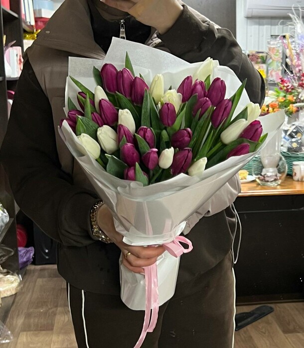 Тюльпаны, артикул F1383316 - 6364 рублей, доставка по городу. Flawery - доставка цветов