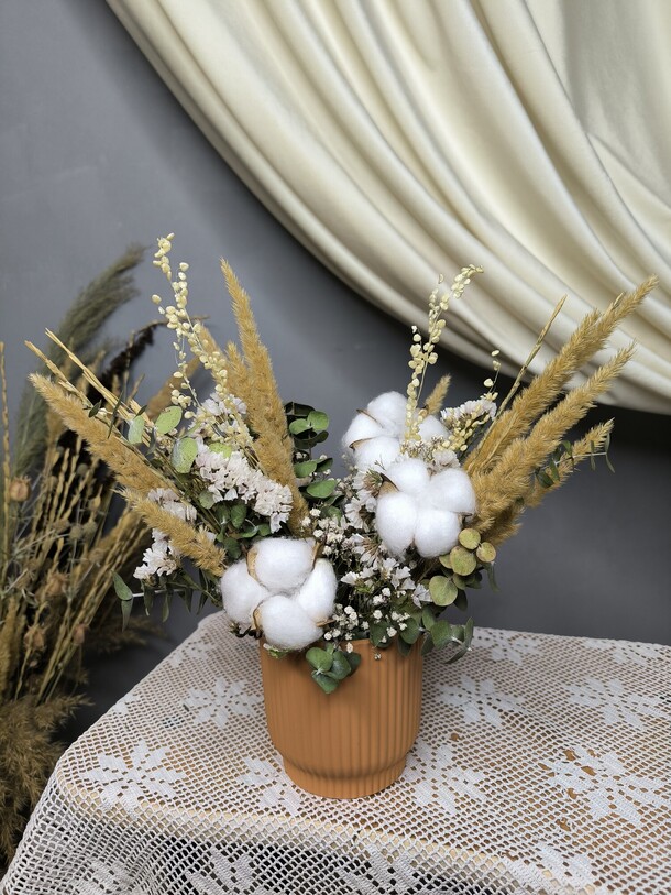 Композиция с хлопком для уютных вечеров, артикул F1362229 - 1350 рублей, доставка по городу. Flawery - доставка цветов