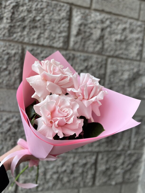 Французские розы, артикул F1273299 - 1999 рублей, доставка по городу. Flawery - доставка цветов