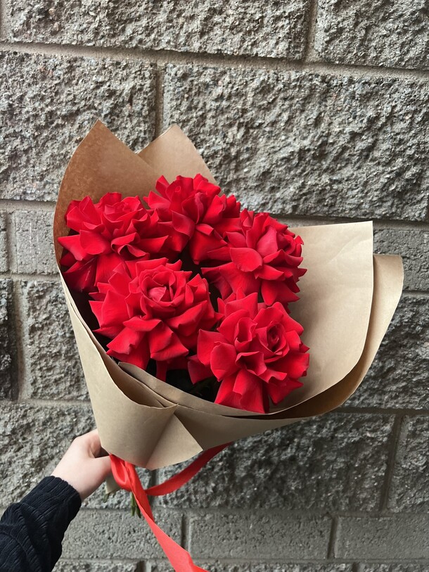 Розы французские, артикул F1344555 - 3100 рублей, доставка по городу. Flawery - доставка цветов