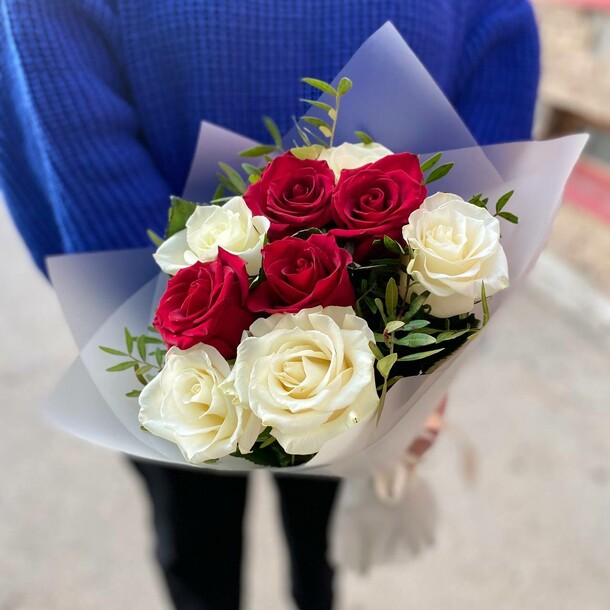 Розы эквадор, артикул F1225236 - 5850 рублей, доставка по городу. Flawery - доставка цветов