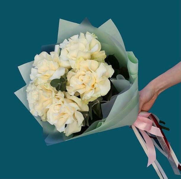 Белая французская роза, артикул F1225259 - 3450 рублей, доставка по городу. Flawery - доставка цветов