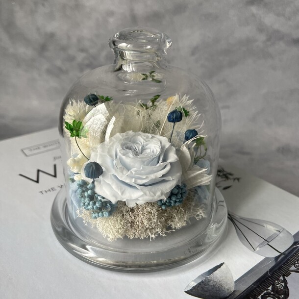 Композиция в мини колбе, артикул F1406389 - 3700 рублей, доставка по городу. Flawery - доставка цветов