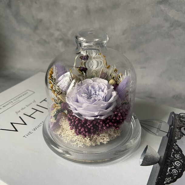 Мини композиция в стеклянной колбе, артикул F1487352 - 3700 рублей, доставка по городу. Flawery - доставка цветов