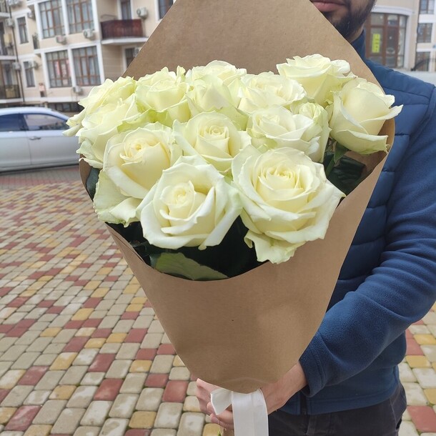 15 элитных роз, артикул F1180111 - 5490 рублей, доставка по городу. Flawery - доставка цветов