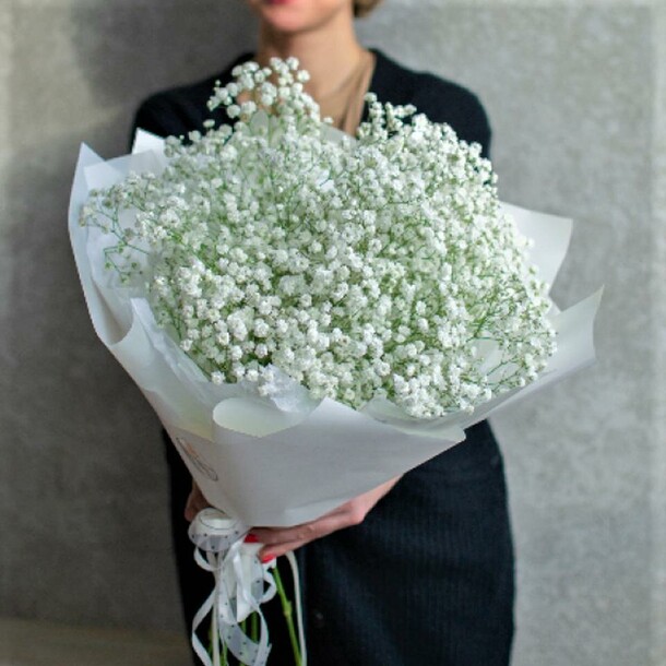 Букет из белой гипсофилы, артикул F1181121 - 2690 рублей, доставка по городу. Flawery - доставка цветов