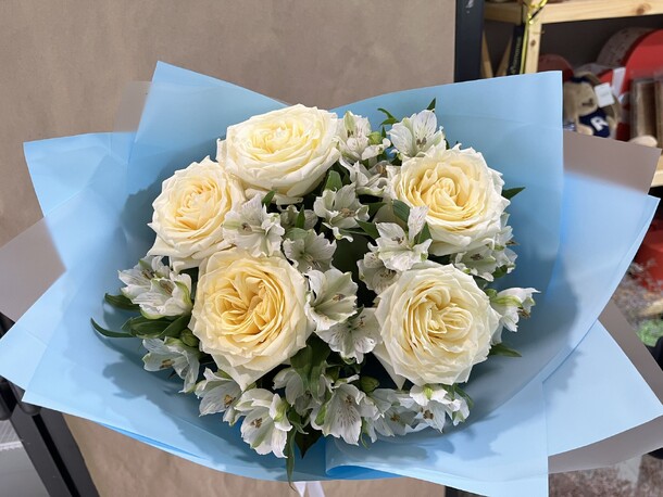 Букет люкс, артикул F1222508 - 2700 рублей, доставка по городу. Flawery - доставка цветов