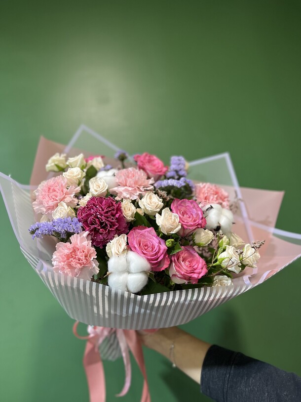 Букет премиум, артикул F1236377 - 3900 рублей, доставка по городу. Flawery - доставка цветов