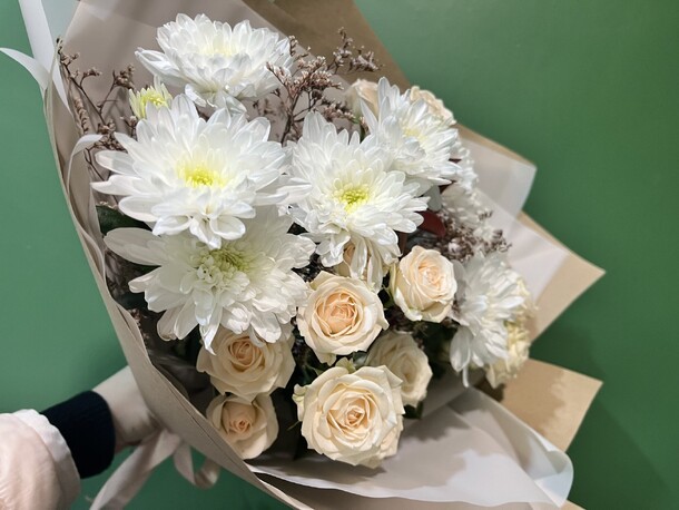 Букет крем карамель, артикул F1236436 - 2500 рублей, доставка по городу. Flawery - доставка цветов