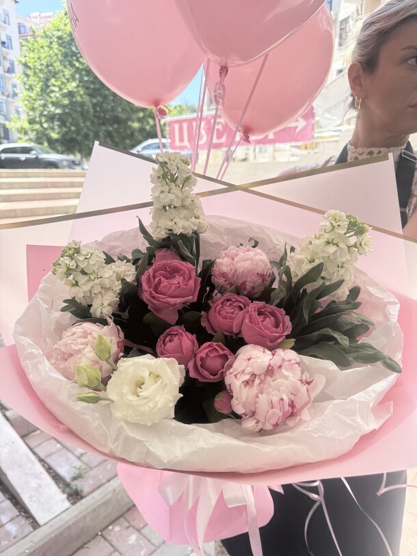 Букет солнечный город, артикул F1295911 - 5500 рублей, доставка по городу. Flawery - доставка цветов