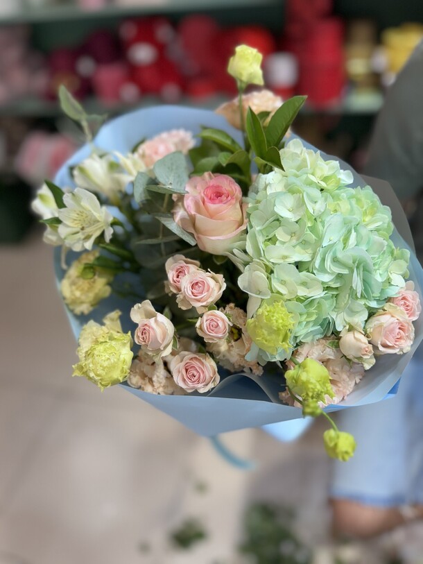 Голубой закат 🌇, артикул F1320847 - 3000 рублей, доставка по городу. Flawery - доставка цветов