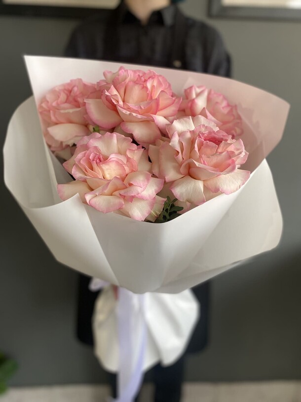 Розовые французские розы, артикул F1336075 - 2220 рублей, доставка по городу. Flawery - доставка цветов